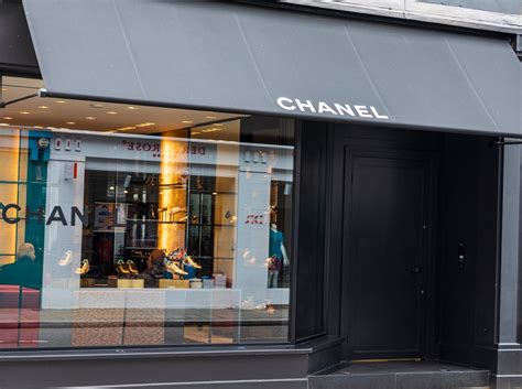 chanel shoe maker|chanel shoes where are they made.